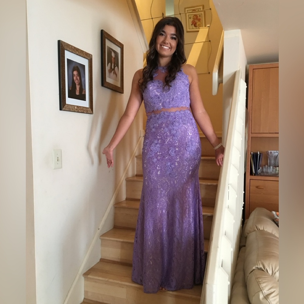 Prom dress!! - Picture 7 of 12